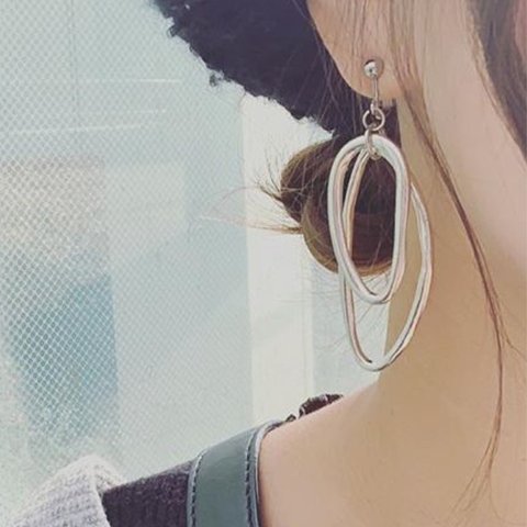 ❁ silver w-metal hoop ピアス イヤリング