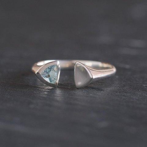 aquamarine triangle ring 　天然石アクアマリン　フォークリング　三角　ブルー　水色　シルバーリング　silver925