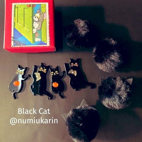 Sharjah切手ボックス　黒猫チャーム　ハロウィン　バージョン耳付きエコファーポンポン　セット