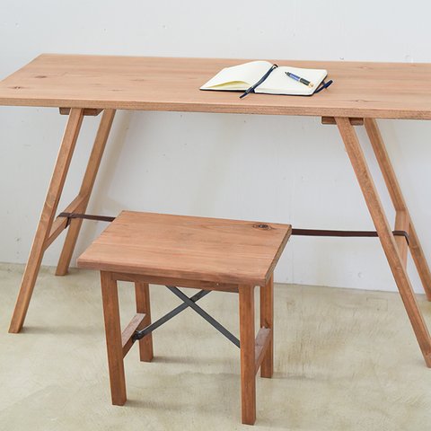 『杉無垢材のナチュラル天板』の組み立て式ワークテーブル 組み立て簡単で軽量♪  