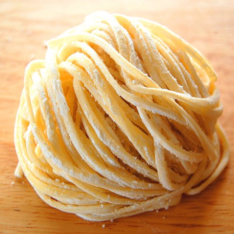 ララポルタの生パスタ　タリオリーニ　【２個セット】　※麺のみです。　茹で用のお塩が付属しますので簡単。※合わせ買い専用商品※