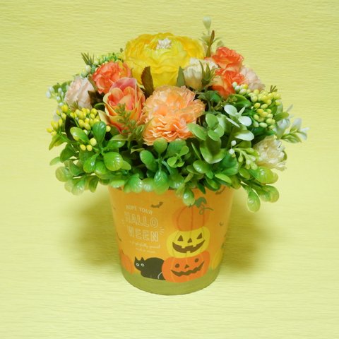 値下げ★〈造花〉定番ハロウィン♪オレンジと黄色のアレンジ