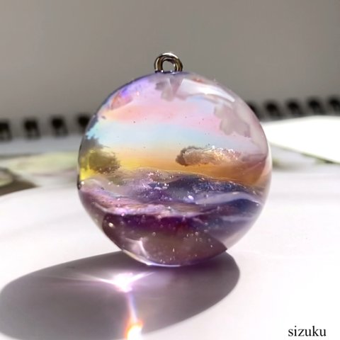 ２４㎜　桜と海の弥生の空　雲レジン キーホルダー 