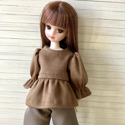 ペプラムトップス☆リカちゃんブライスの洋服(茶系)