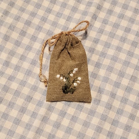 サシェ(手刺繍)