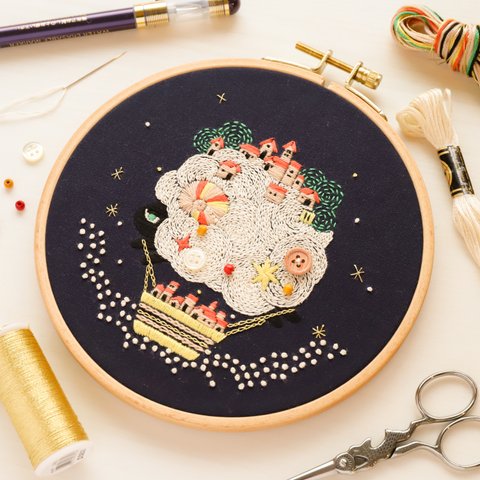 刺繍キット「夢見る羊の街」《空想街雑貨店》