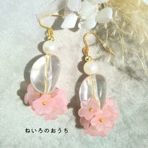 ピンクの小花が揺れる♪バレリーナみたいなピアス/イヤリング