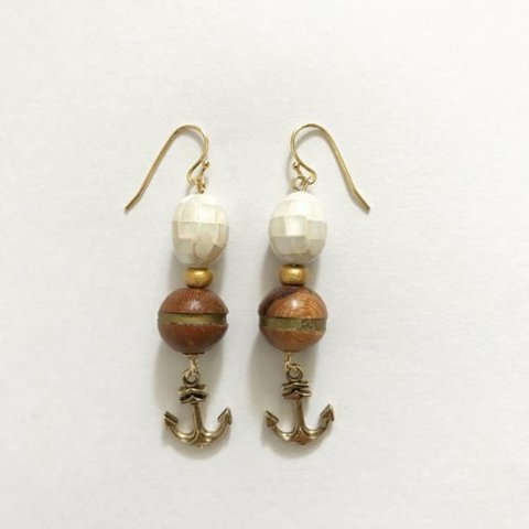 Charm of the sea pierce/earring
