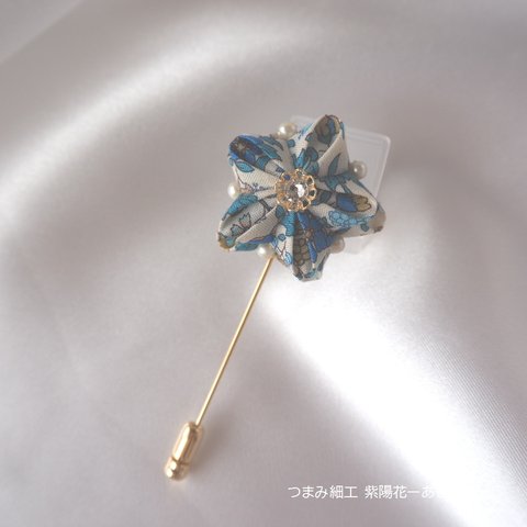 お花ブローチBrooch（星形）ワンピ　ジャケットから帽子やバックにも♡毎日のおしゃれコーデに♪ 冬はマフラー/春夏秋冬にショール　ストール留めのアクセントとしても素敵☆