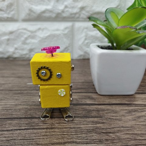 【732】木のロボット　木製のロボット　ハンドメイド　木製雑貨 インテリア　置物