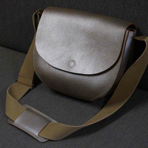 ポストマンバッグL#Silver NUME－Leather