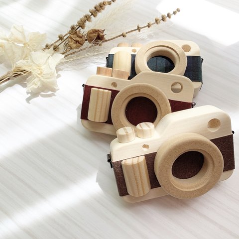 【名入れ無料】 もみの木カメラ ♡ デジカメtype 木のカメラ 木のおもちゃ トイカメラ 出産祝い 誕生日プレゼント ファーストバースデー
