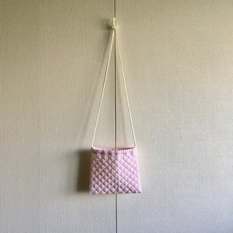 【rose  pochette】うすいローズカラーギンガムチェックのキルティング生地で作った巾着型ポシェット