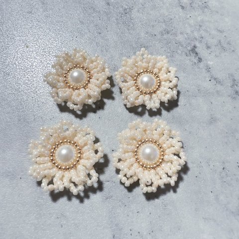 FP03 ハンドメイド　フラワー　お花　ビーズ刺繍　カボション　パール