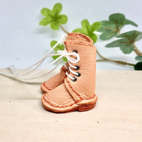 革細工　編み上げブーツ　ライトオレンジ　miniature boots.