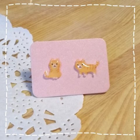 【☆送料無料☆】ミニピアス/イヤリング♥猫