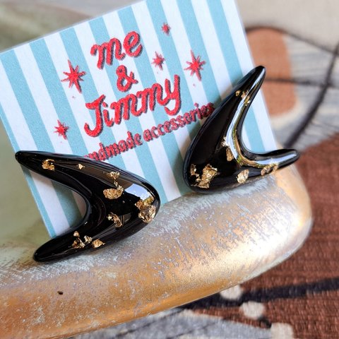 ◇◆Vintage Style Narrow Boomerang Earrings ピアス・イヤリング【Black】◆◇