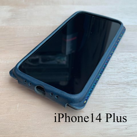 手縫い本革のiPhone14Plus カバー ケース　栃木レザー【名入れ無料・選べる革とステッチ】