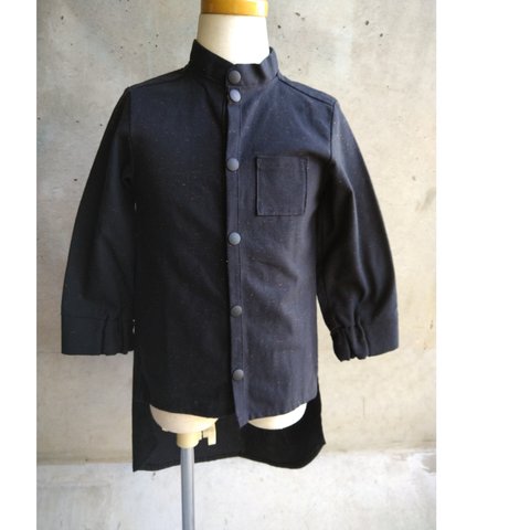 【値下げ】【すぐ発送可】スタンドカラーのロングシャツ（黒）　１００サイズ　