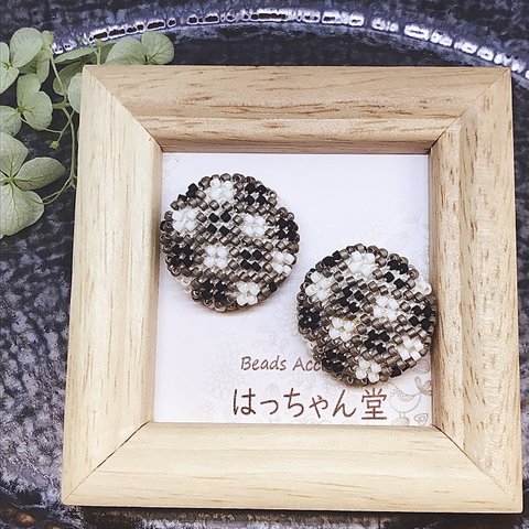 クロスステッチ刺繍【チェック柄】