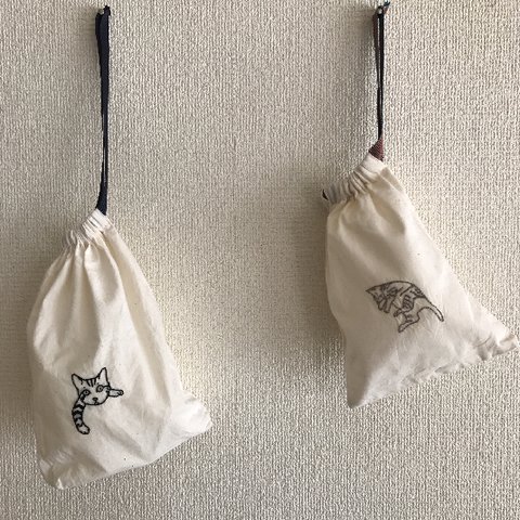 再販　ねこ刺繍巾着【受注生産・即発送可】