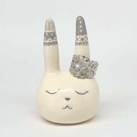 石粉粘土 指輪置き "Ring holder of rabbit civilization"