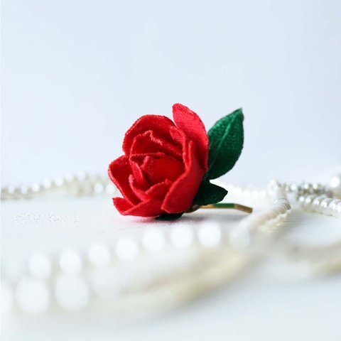 【立体刺繍】赤いバラ