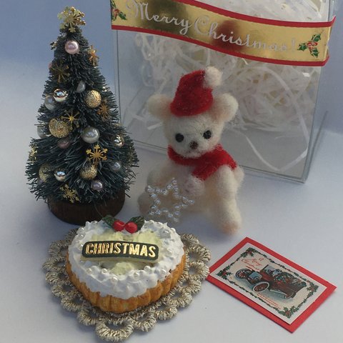 ミニチュア  白くまサンタのクリスマスギフト