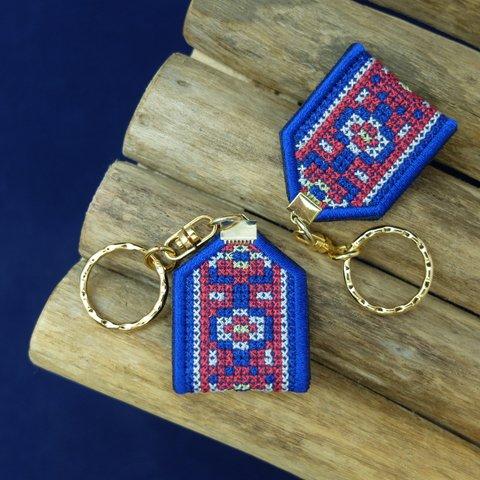 刺繍キーリング《チロリアン》