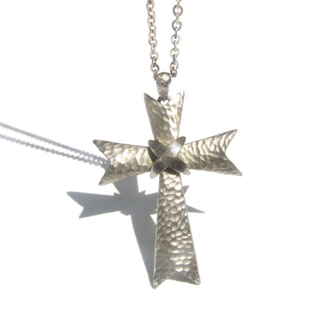 80s Vintage silver tone cross motif hammered mark pewter necklace