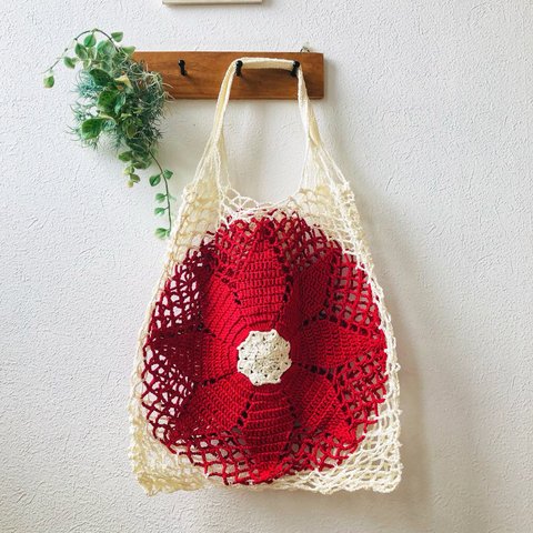 お花のネット編みショッピングバック《バイカラー赤白》