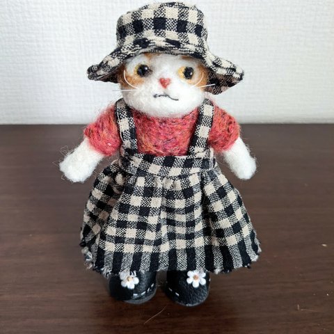 羊毛フェルト　羊毛フェルト猫　猫人形