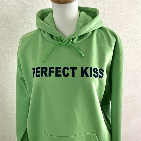 PERFECT KISS / GREEN