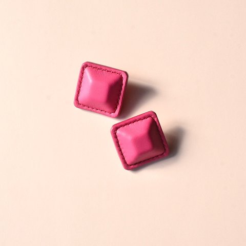 Calf Airas~square~【レザーピアス/イヤリング】 “Rose Pink”