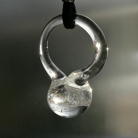 ガラスのリングとんぼ玉ネックレス（クリア）