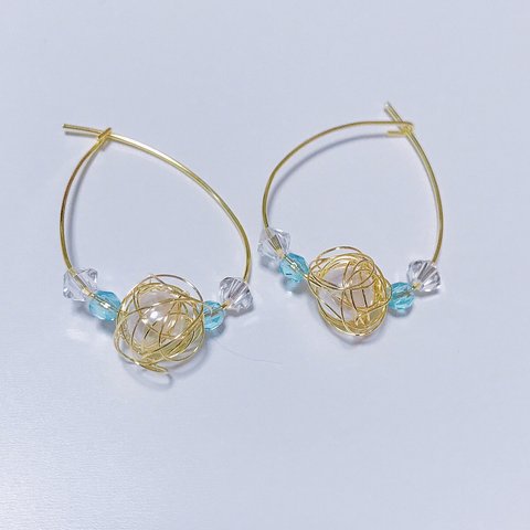 夏にぴったり涼しいピアス