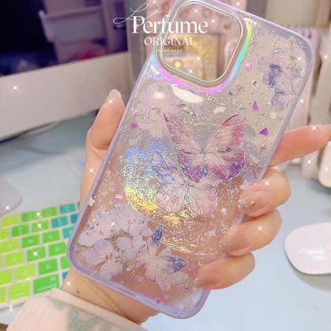 バタフライ🦋✨フラワー キラキラ 惑星✨フチあり 宇宙 蝶々 レインボー レーザー オリジナル スマホケース