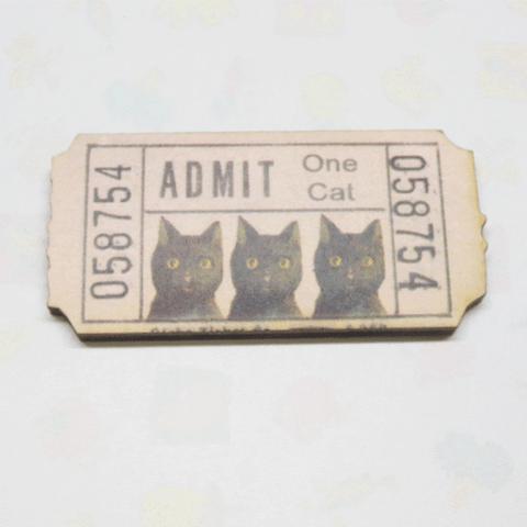 【再販】猫の切符のブローチ（木製）