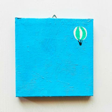 アートパネル「青空にエメラルドグリーンと白のストライプ気球」原画・油彩・壁掛け・10㎝角