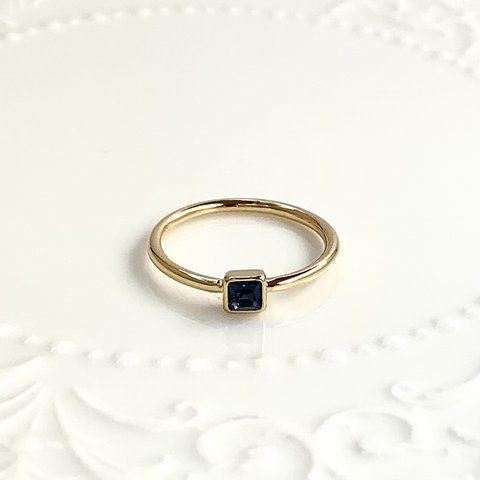 サファイアの様に美しい スワロフスキー を使った指輪 10号　Minette☆RING012 