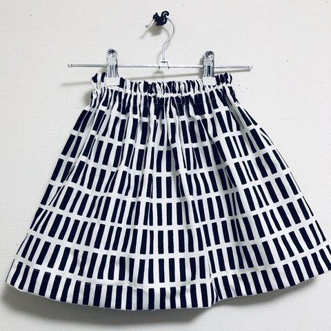 キッズ♥ギャザースカート♥32cm丈/size120-130・北欧格子♥monotone