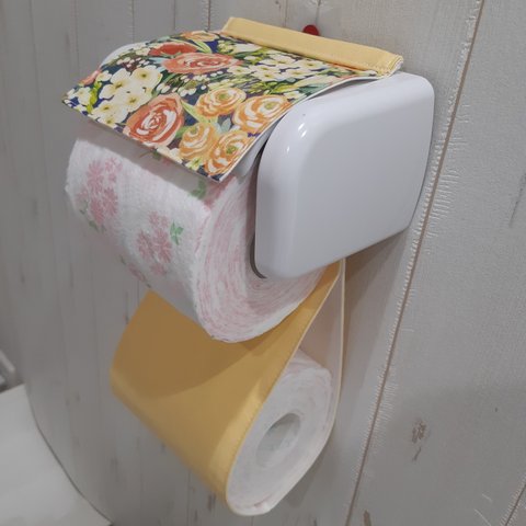 トイレットペーパーホルダーカバー