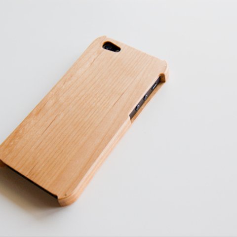 iPhone 5/5s ウッドケース 天然木アルダー材