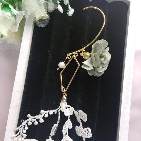 Winter holiday ° Flower tassel ear hook