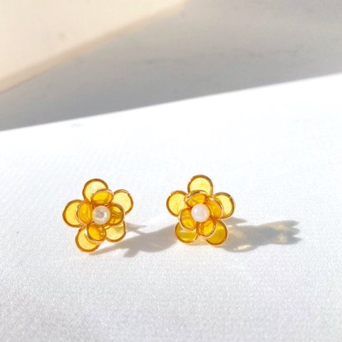 海の花 透き通るキラキラ ピアス/イヤリング