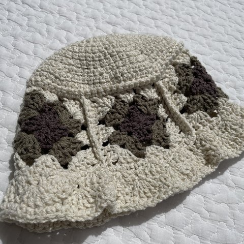 granny hat