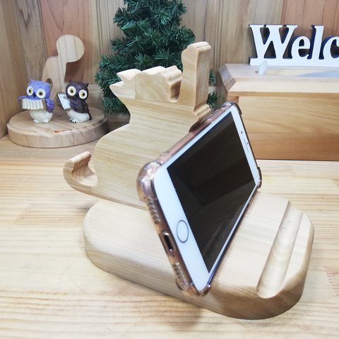 木製ネコのスマホスタンド　おねだり