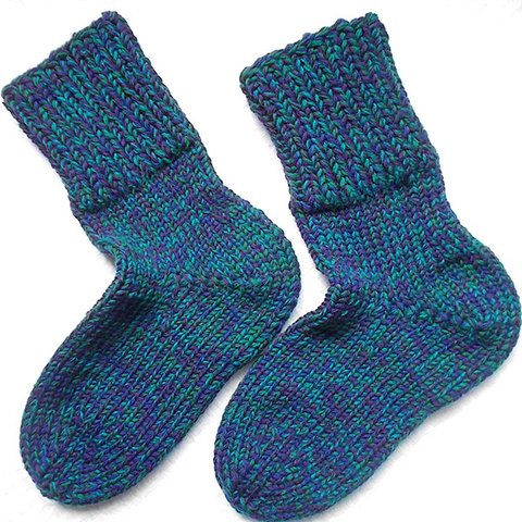 23～24㎝くらいの方用 厚手の手編み靴下 ウール100％ 毛糸を約200ｇ以上使用した分厚い靴下（63）