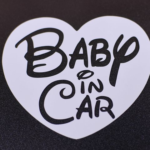 BABY IN CAR カッティングステッカー　ハート
