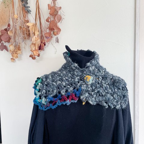 手編みのつけ襟風デザインマフラー ブルー系